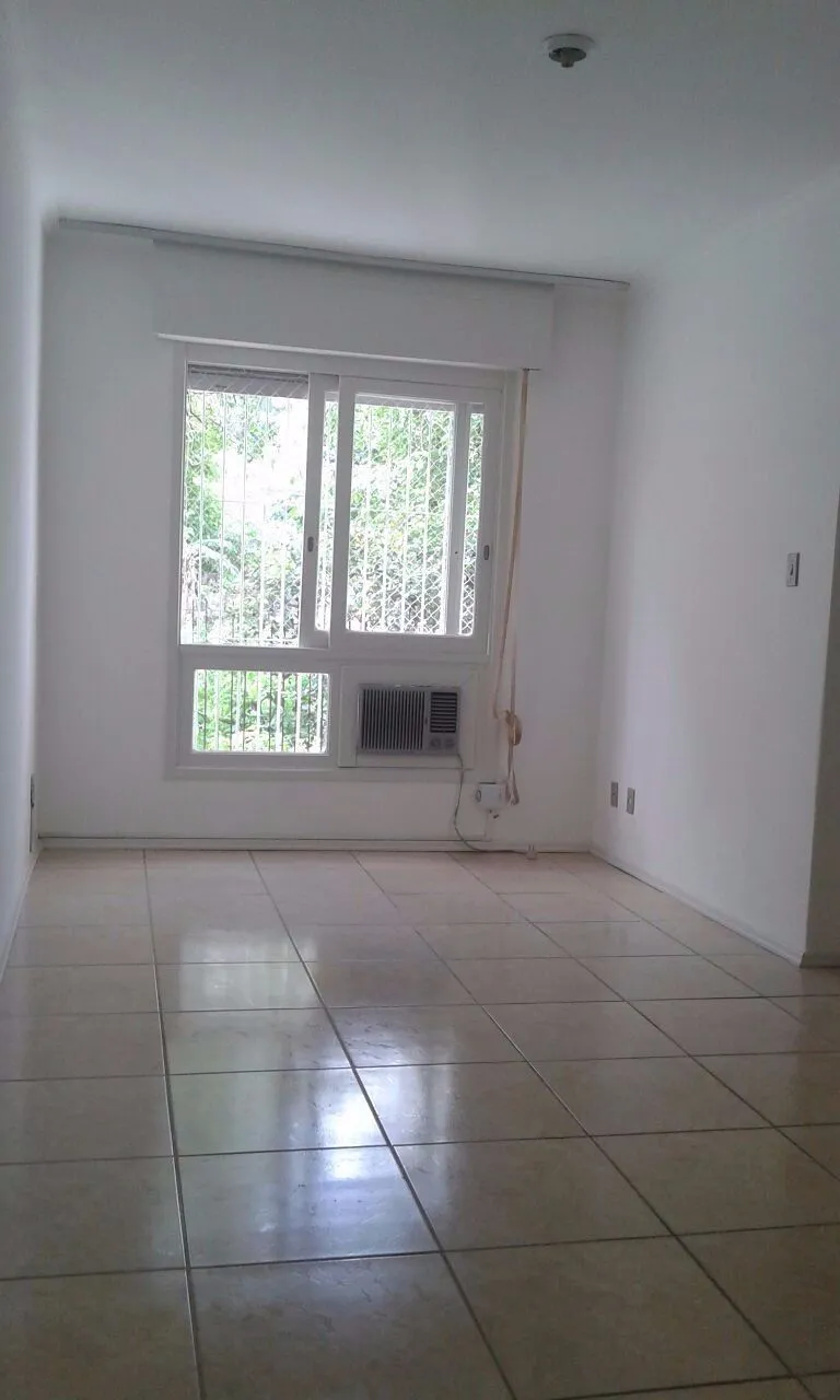 Imagem Apartamento para Venda - 72m², 2 dormitórios, 1 vaga - Petrópolis