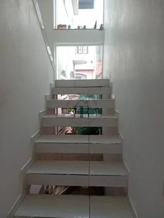 Imagem Locação: Fiador, Seguro Fiança, 
3 Dormitório(s)3 Suítes 6 Vaga(s)Área útil: 105,00 m²
DESCR...
