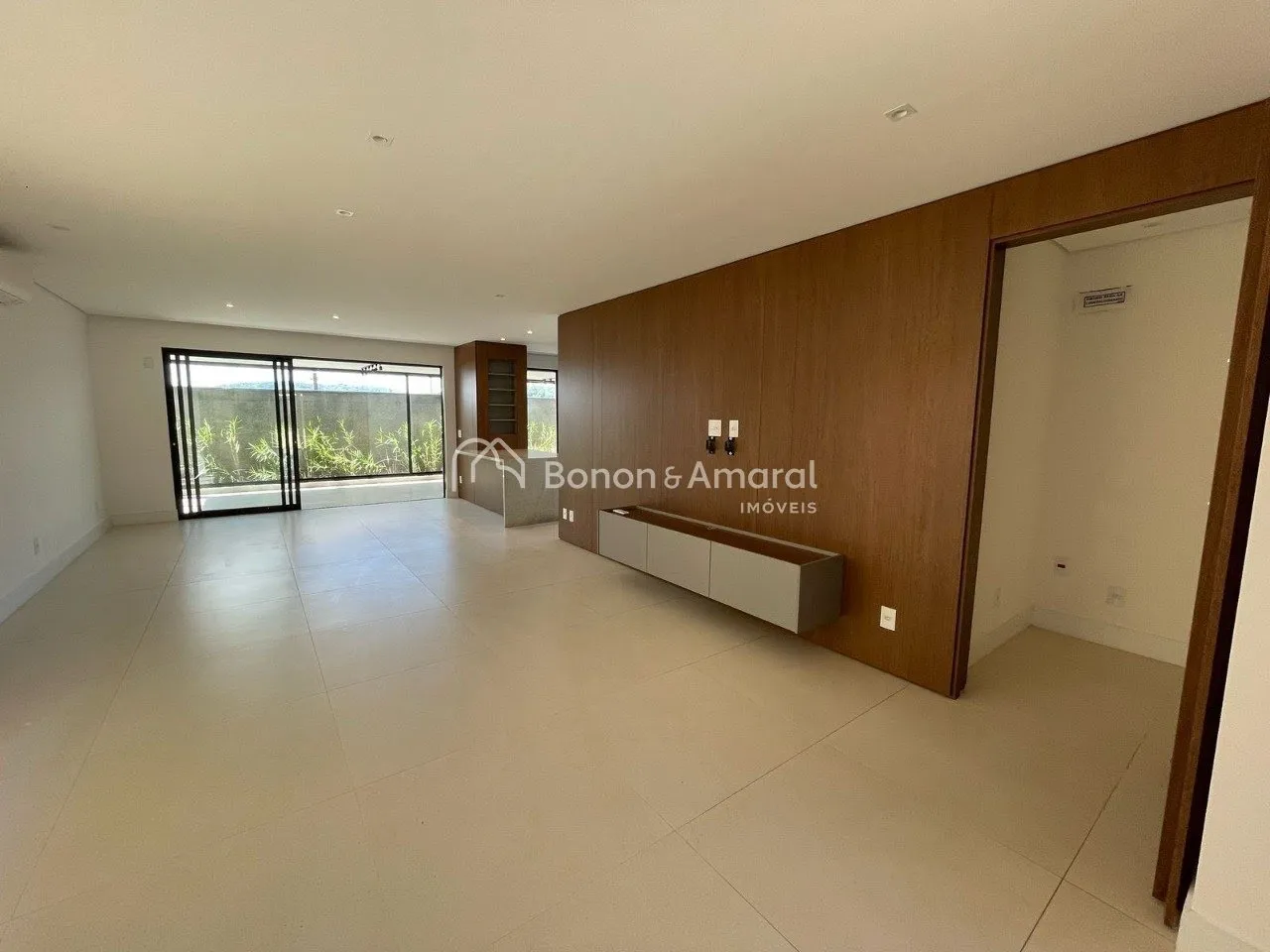 Imagem Casa em condomínio para venda em Sousas - Campinas S.P.