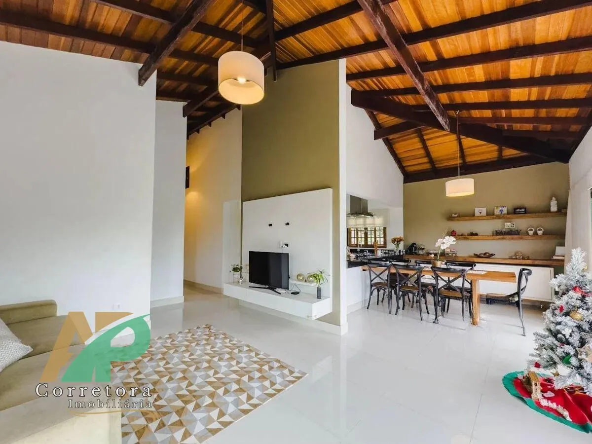Foto do imóvel: Chácara / Casa Térrea em Cotia | 1.500m² de Terreno | R$ 585 Mil