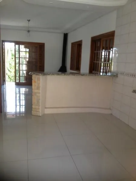 Imagem Casa à Venda no Cantegril - 3 Dormitórios com Suíte, Piscina e Espaço Gourmet