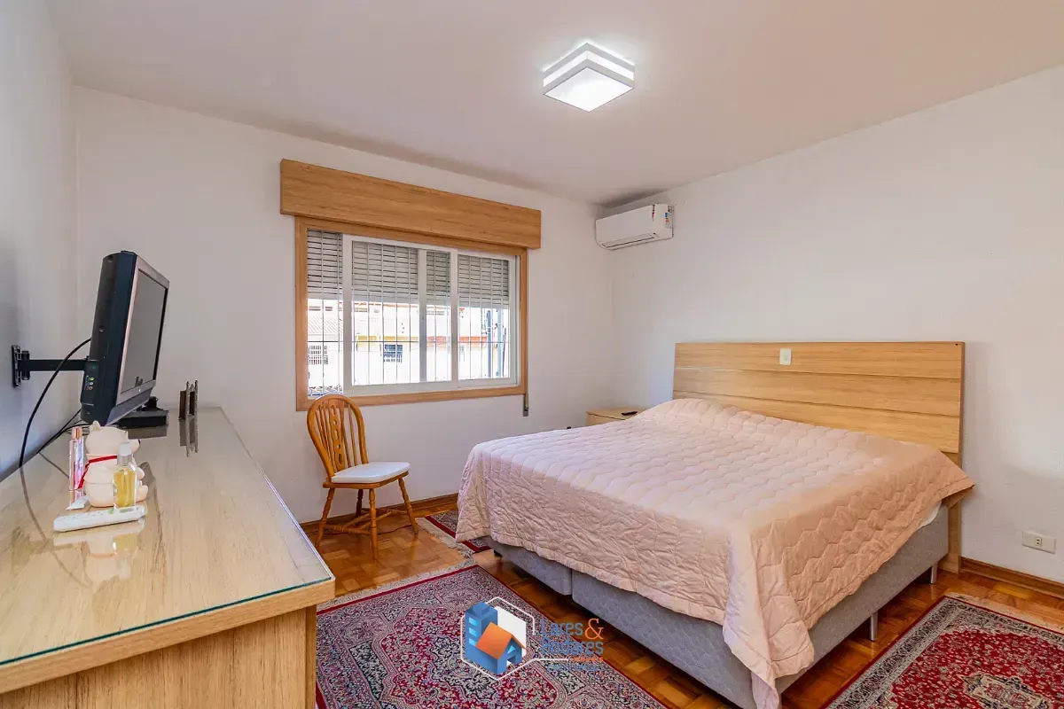 Imagem Casa para venda em Vila Congonhas com 3 quartos, sendo 1 suíte, 187m²