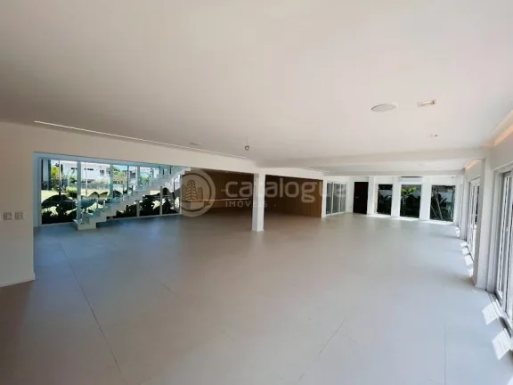 Imagem Mansão de Alto Padrão no Condomínio Flora Boulevard