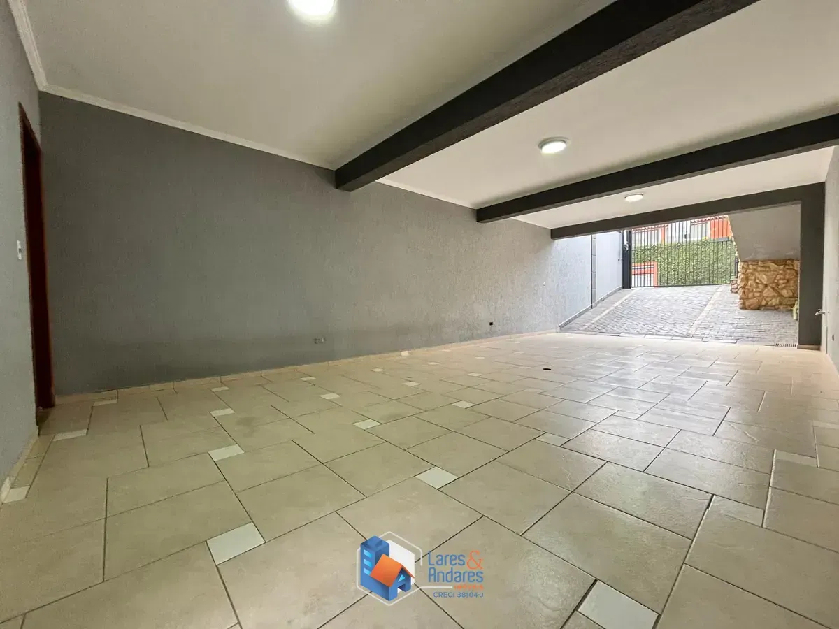 Imagem Sobrado para venda em Jardim Mangalot com 3 quartos, sendo 1 suíte, 193m²