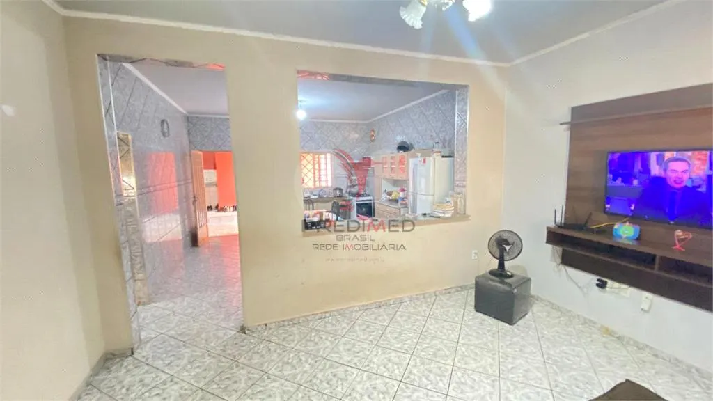 Imagem Casa de 3 quartos, 194m² no bairro Jardim Príncipe, em Lençóis Paulista