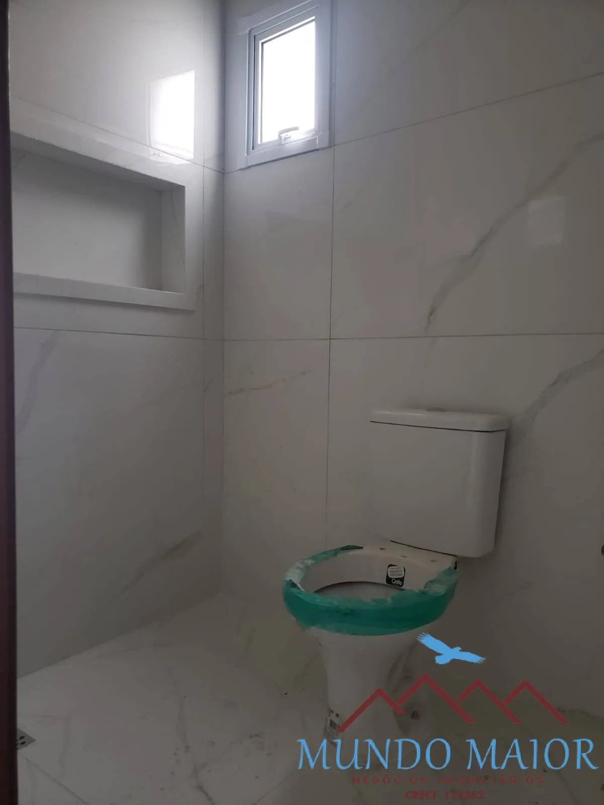 Imagem Casa Térrea com Porcelanato e Portão Automático - É Só Mudar!