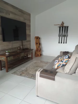 Imagem Casa ampla e aconchegante em Areias de Palhocinha, Garopaba-SC: localização ideal!