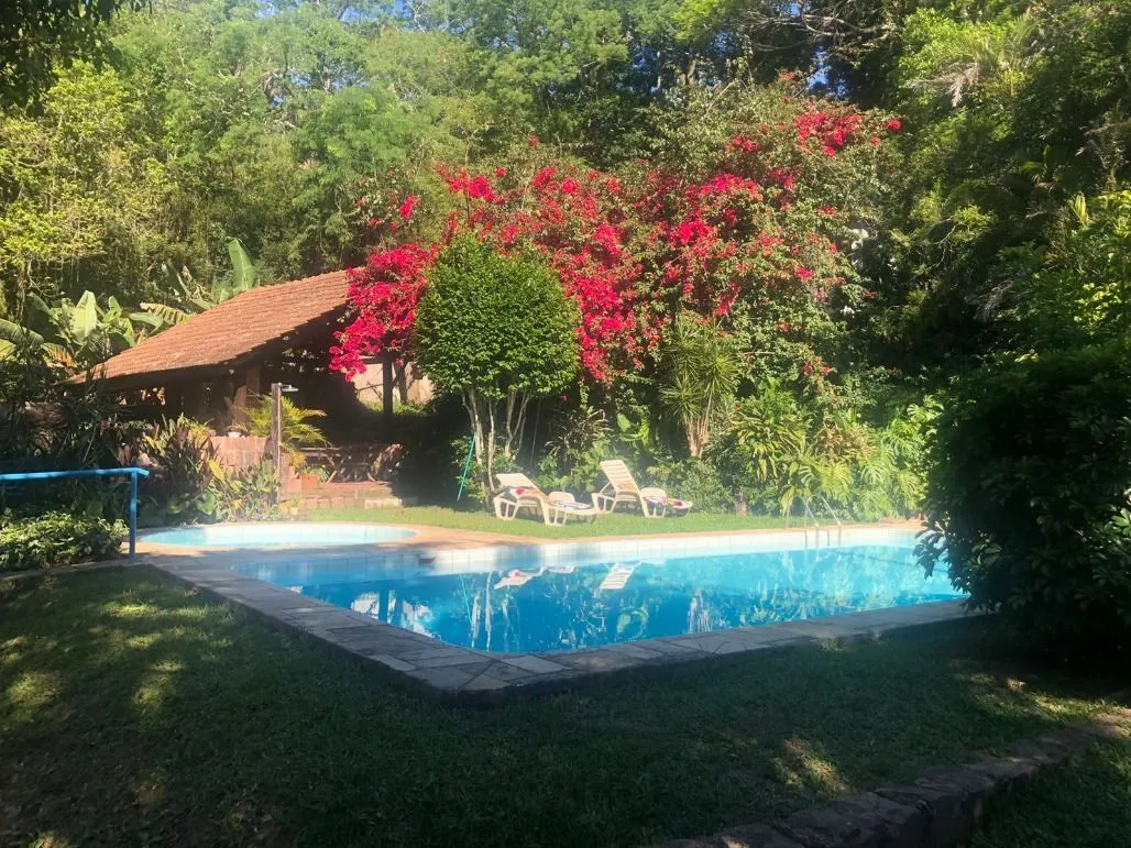 Sítio 4.500m² 3 dorm. 1 suite + 10 vagas Ponta Grossa - Porto Alegre