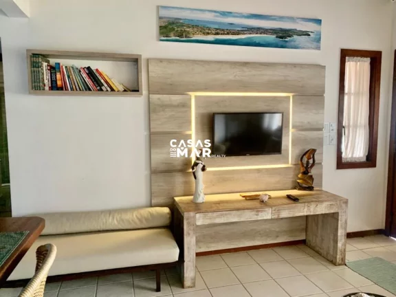 Imagem Excelente Casa em Condomínio, a poucos pasos da praia, Búzios-RJ: 4 Quartos, 3 Suítes, 2 Vagas de Garagem
