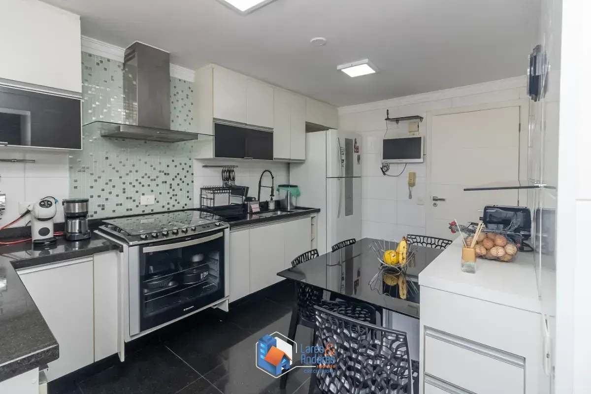 Imagem Cobertura para venda em Jardim Franca com 4 quartos, sendo 2 suítes, 149m²