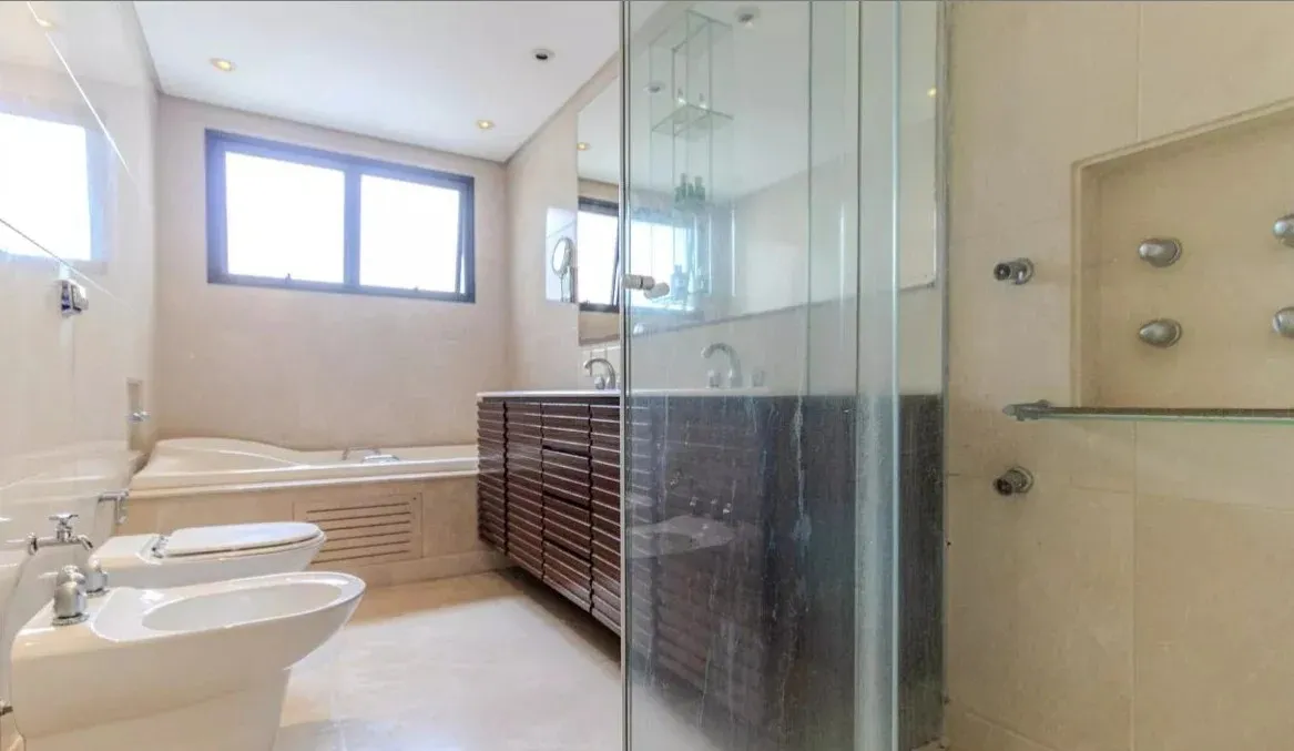 Imagem Apartamento para Venda em São Paulo, SANTA CECILIA, 3 dormitórios, 3 suítes, 4 banheiros, 4 vagas