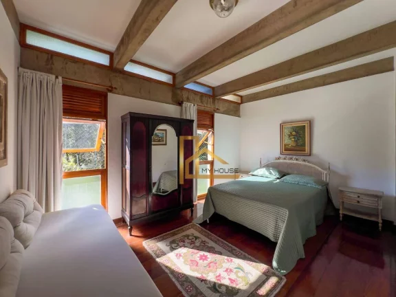 Imagem Casa com 4 suítes, vista livre para as montanhas e lazer completo - A 12 minutos do centro de Teresópolis