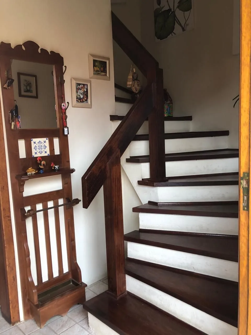Imagem Casa de condomínio, 3 quartos, 1 suíte, 1 vaga coberta, no bairro Espirito Santo.