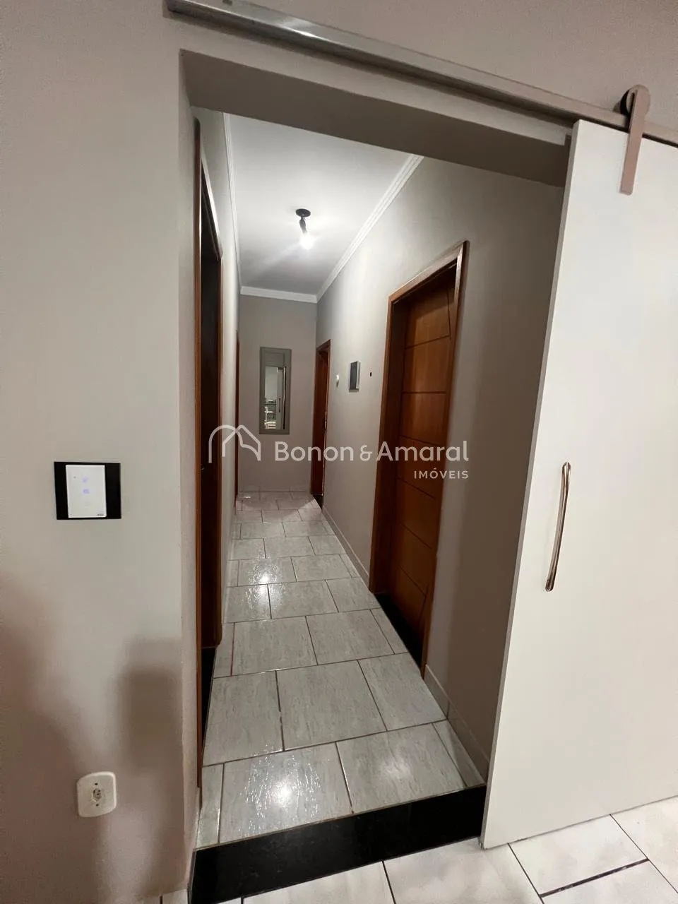 Imagem Casa Térrea à Venda no Alphaville Campinas - Conforto, Segurança e Praticidade!