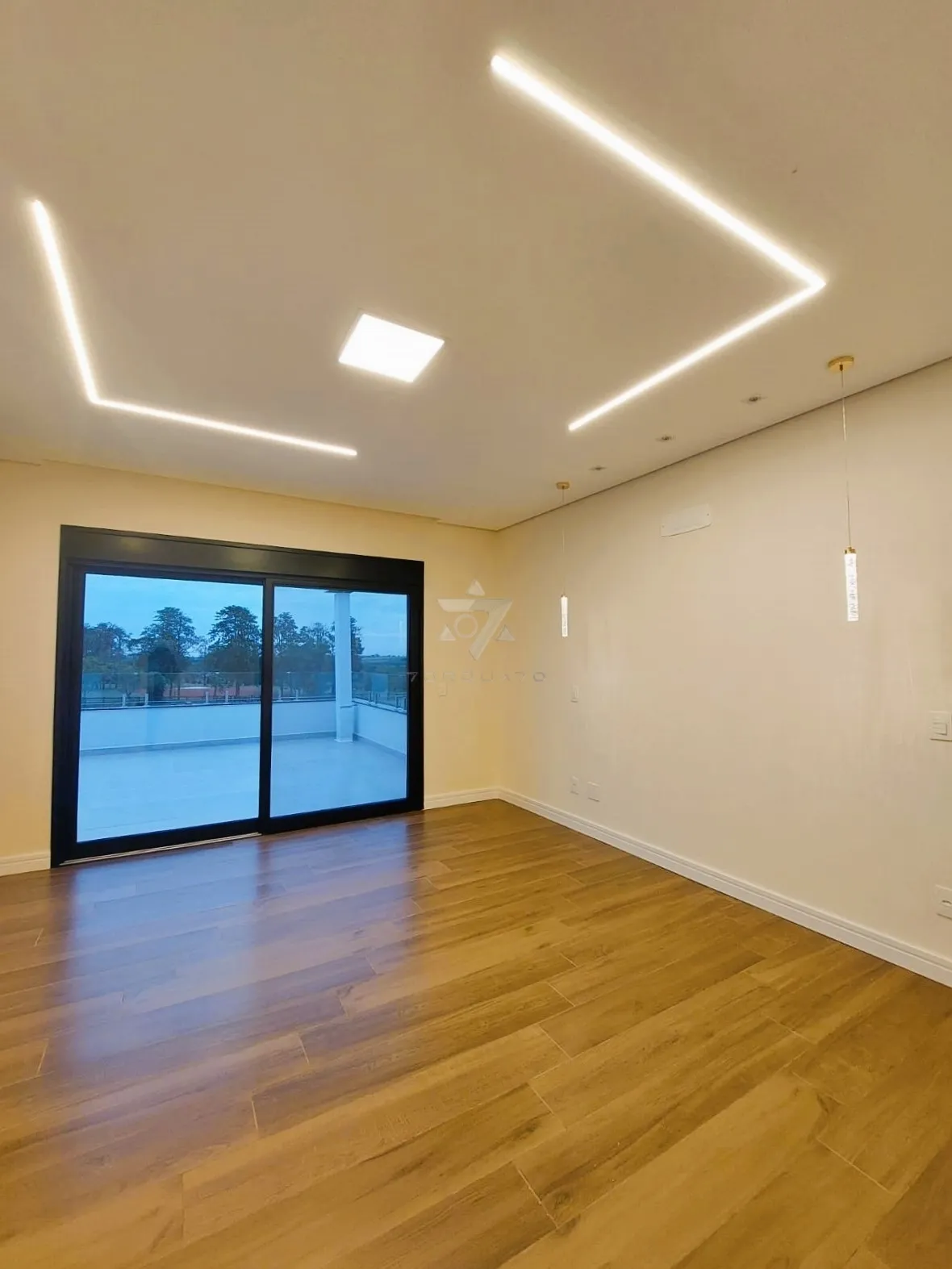 Imagem Sofisticação e Conforto: Sobrado no Residencial Lago Azul