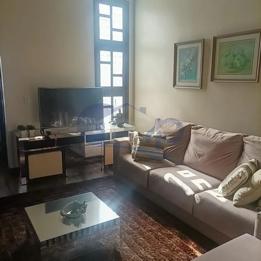 Imagem Casa á venda com 6 dormitórios no centro de Torres/RS