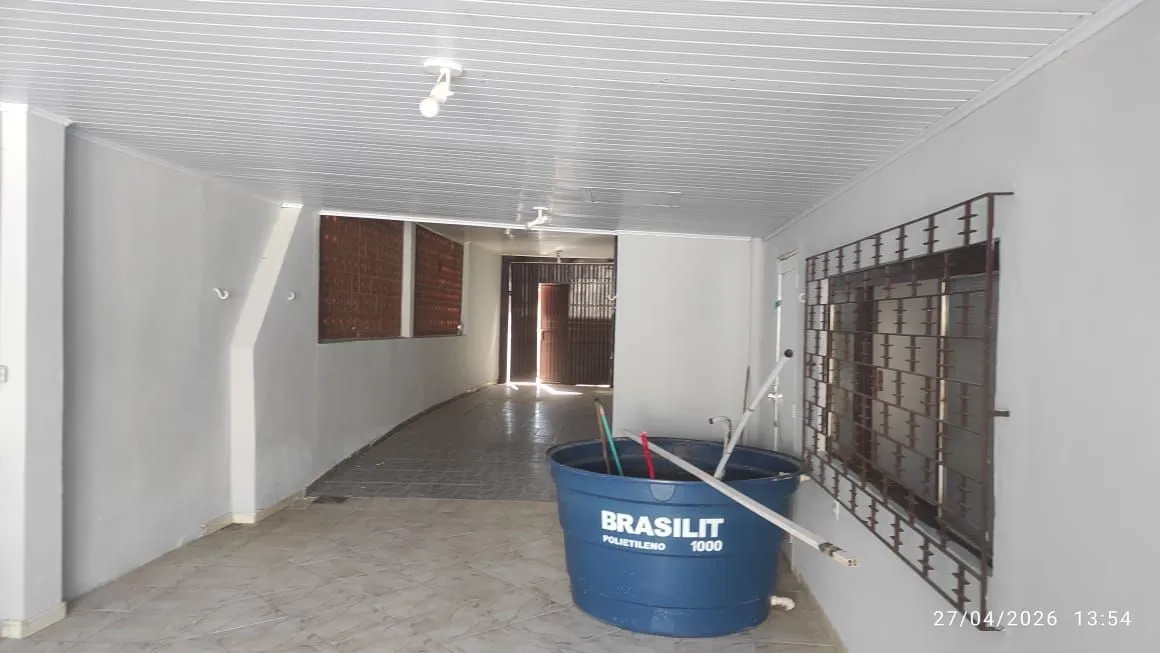 Imagem Casa com piscina e salão de festas a venda Canoas / 3 Dormitórios