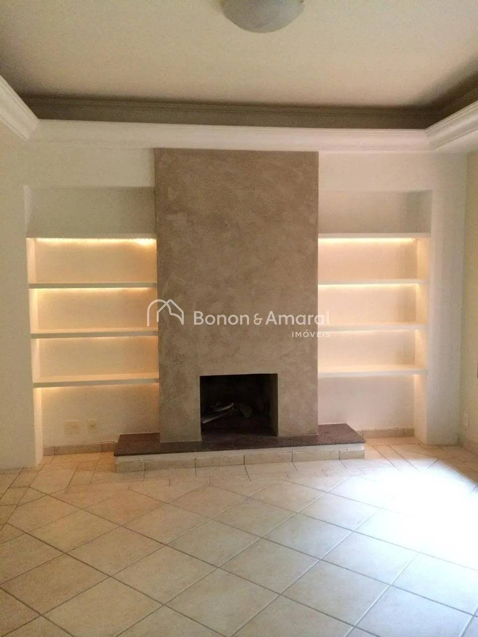 Imagem Casa em Condomínio à venda, 04 suítes, salas integradas, 393 m² Sítios de Recreio Gramado