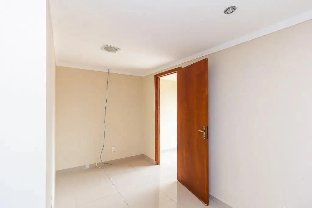 Imagem Cobertura à Venda com 2 Dormitórios no Bairro Cristal - Porto Alegre