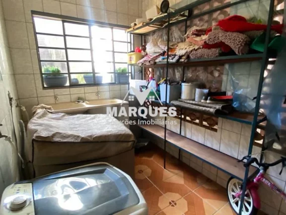 Imagem Imovel c/ 2 casas