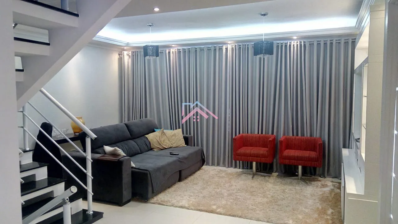 Imagem Casa à venda Horto Santo Antônio - Área útil 275 m2 com 3 dormitórios sendo 1 suíte - 4 vagas - Jund