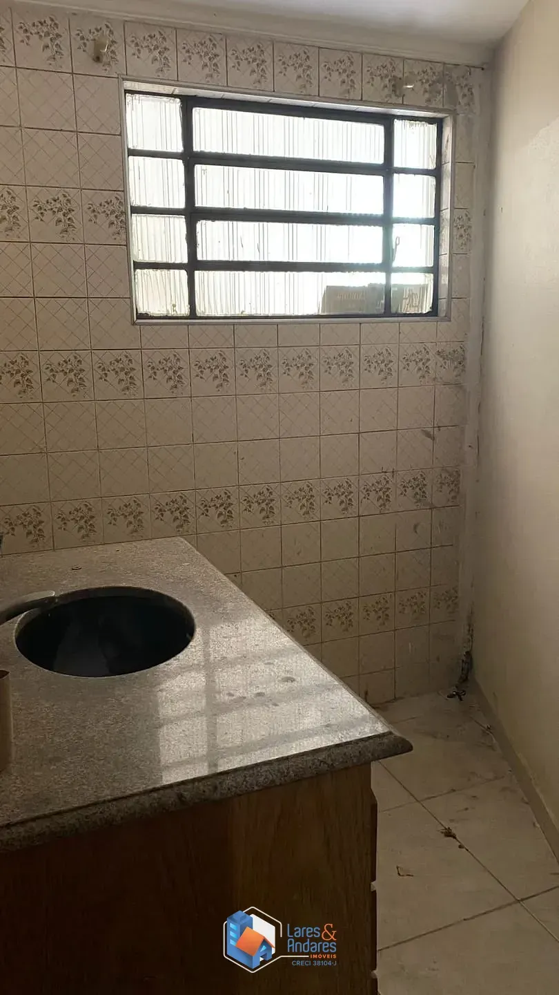 Imagem Sobrado para venda em Jardim Remo com 3 quartos, sendo 3 suítes, 239m²