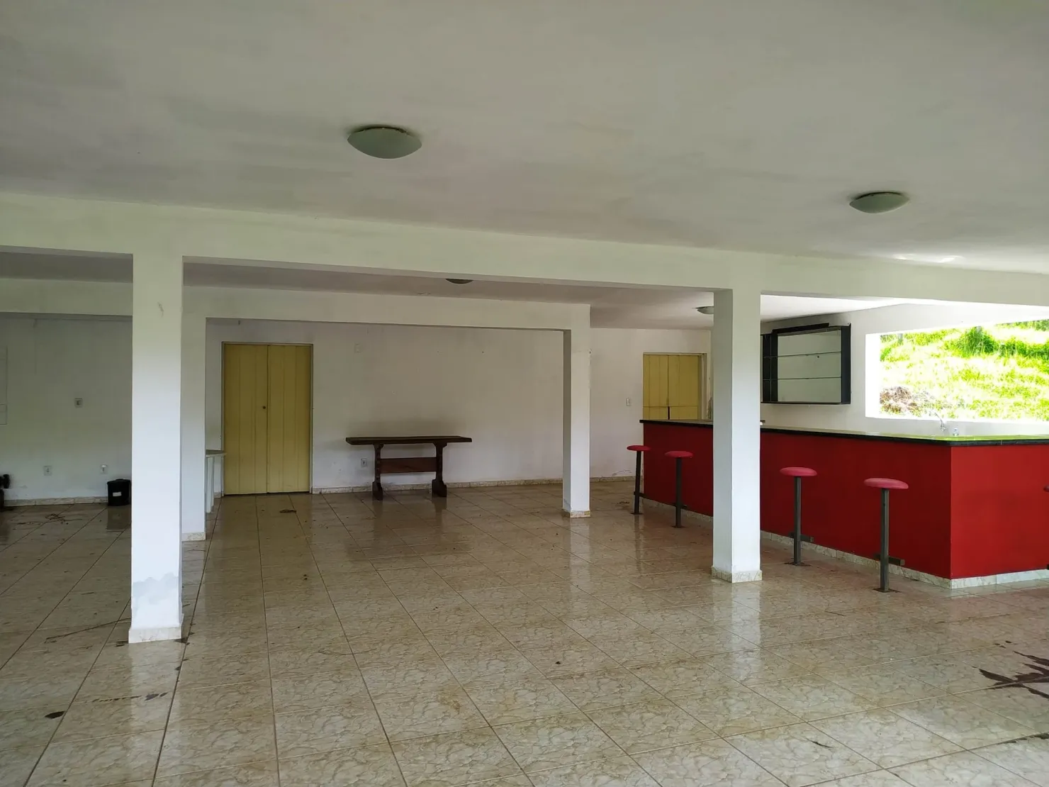 Imagem Chácara à venda 4 Quartos, 1 Suite, 37000M², Zona Rural, Silveiras - SP