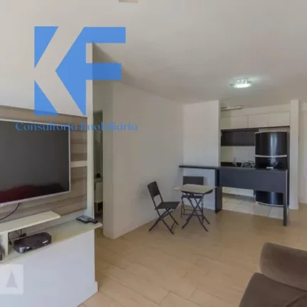 Imagem Apartamento confortável com 67m² no 4°andar, com três dormitórios sendo uma suíte, sala ampla com varanda, cozinha planejada, dois banheiros no total