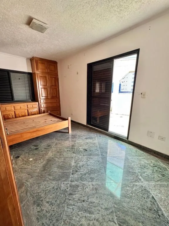 Imagem APARTAMENTO COM 173,00 m² - OCIAN - PRAIA GRANDE SP