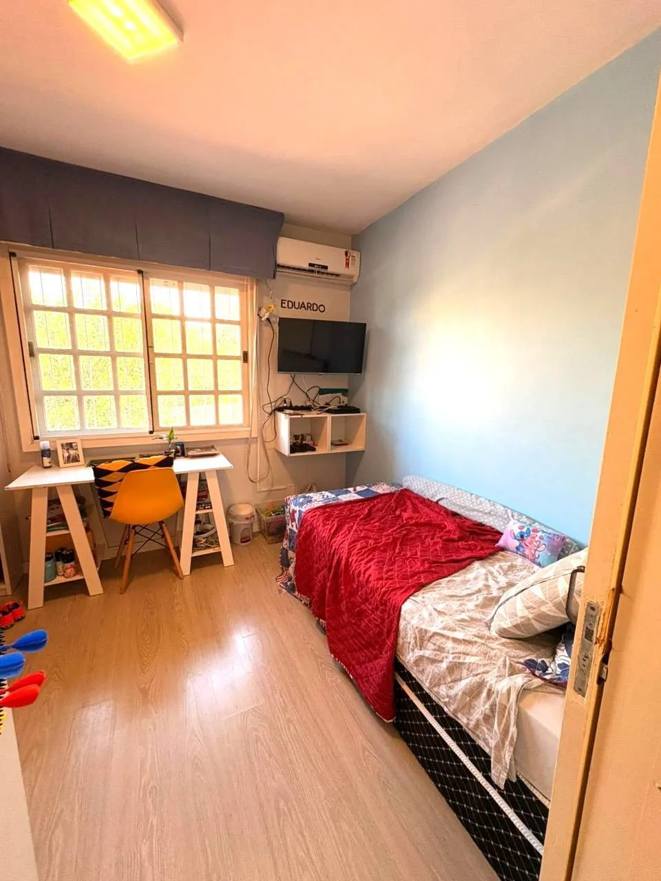 Imagem Casa sobrado de 3 dormitórios e 2 vagas