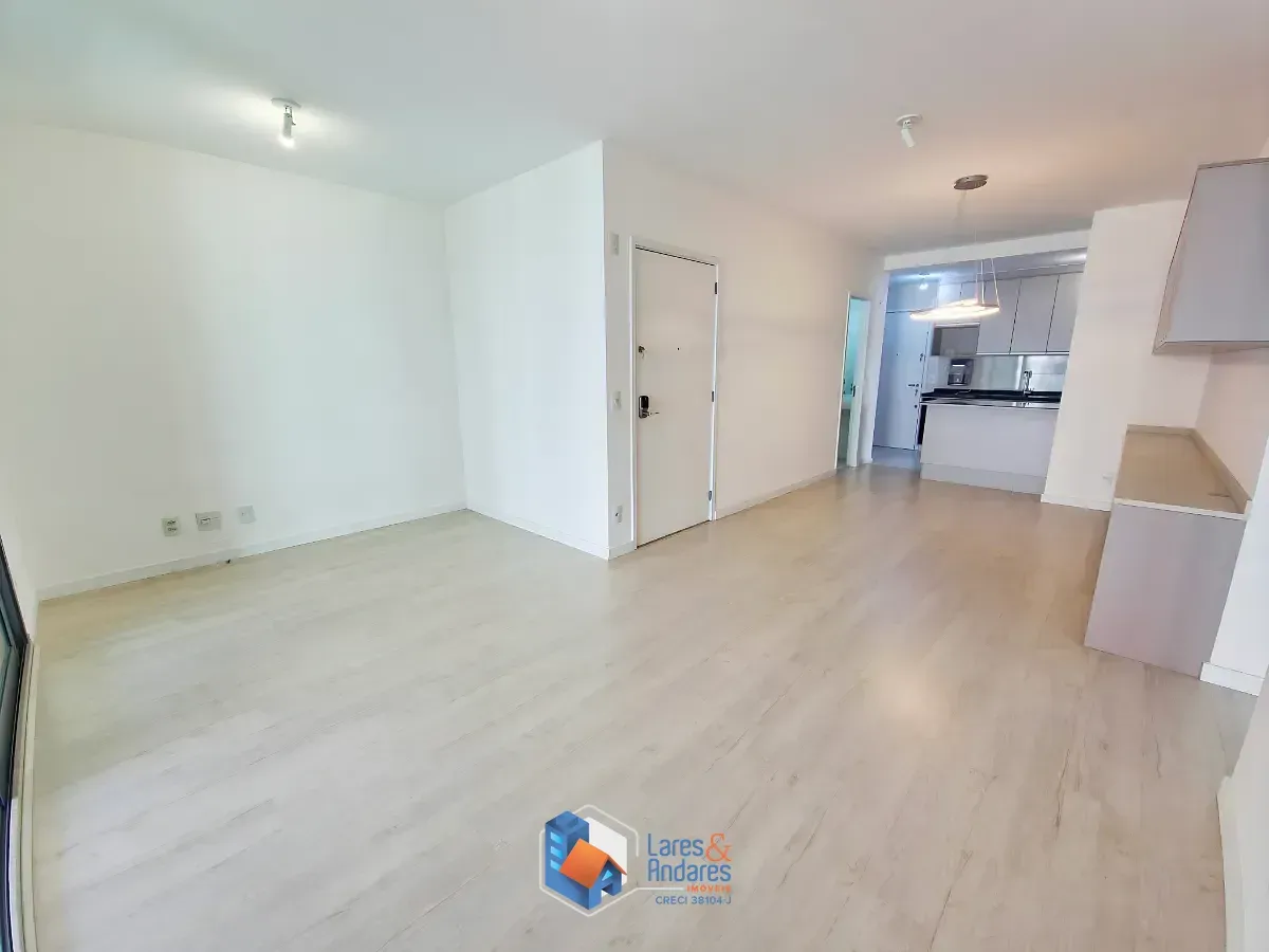 Foto do imóvel Apartamento para venda em Moema com 2 quartos, sendo 2 suítes, 115m² em Avenida Lavandisca