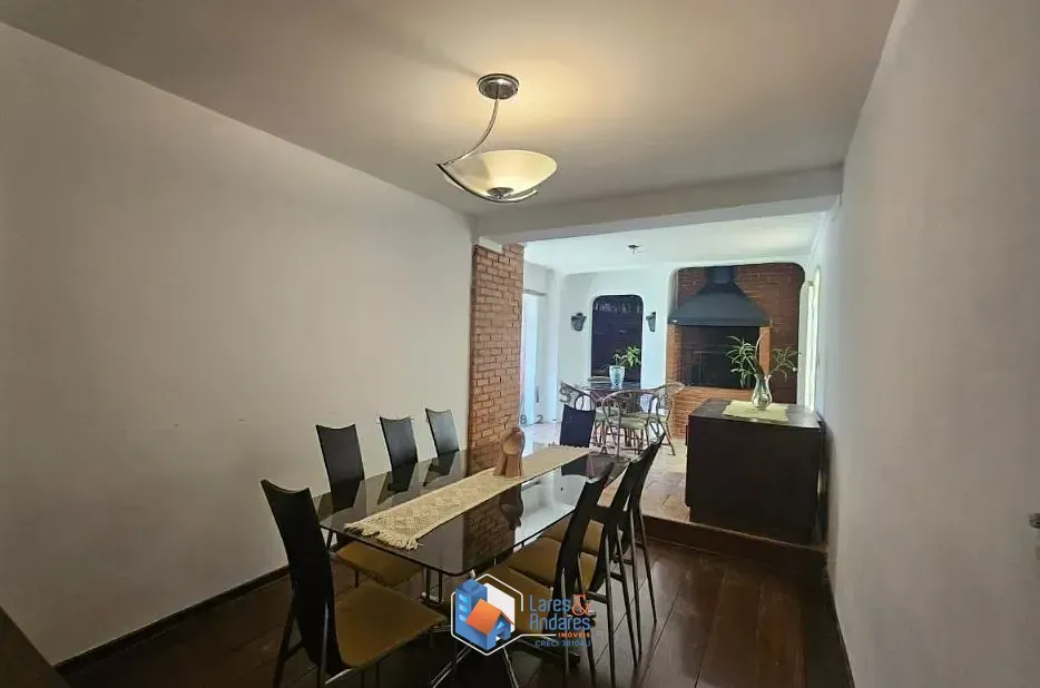 Imagem Casa para venda em Parque Continental com 4 quartos, sendo 3 suítes, 248m²