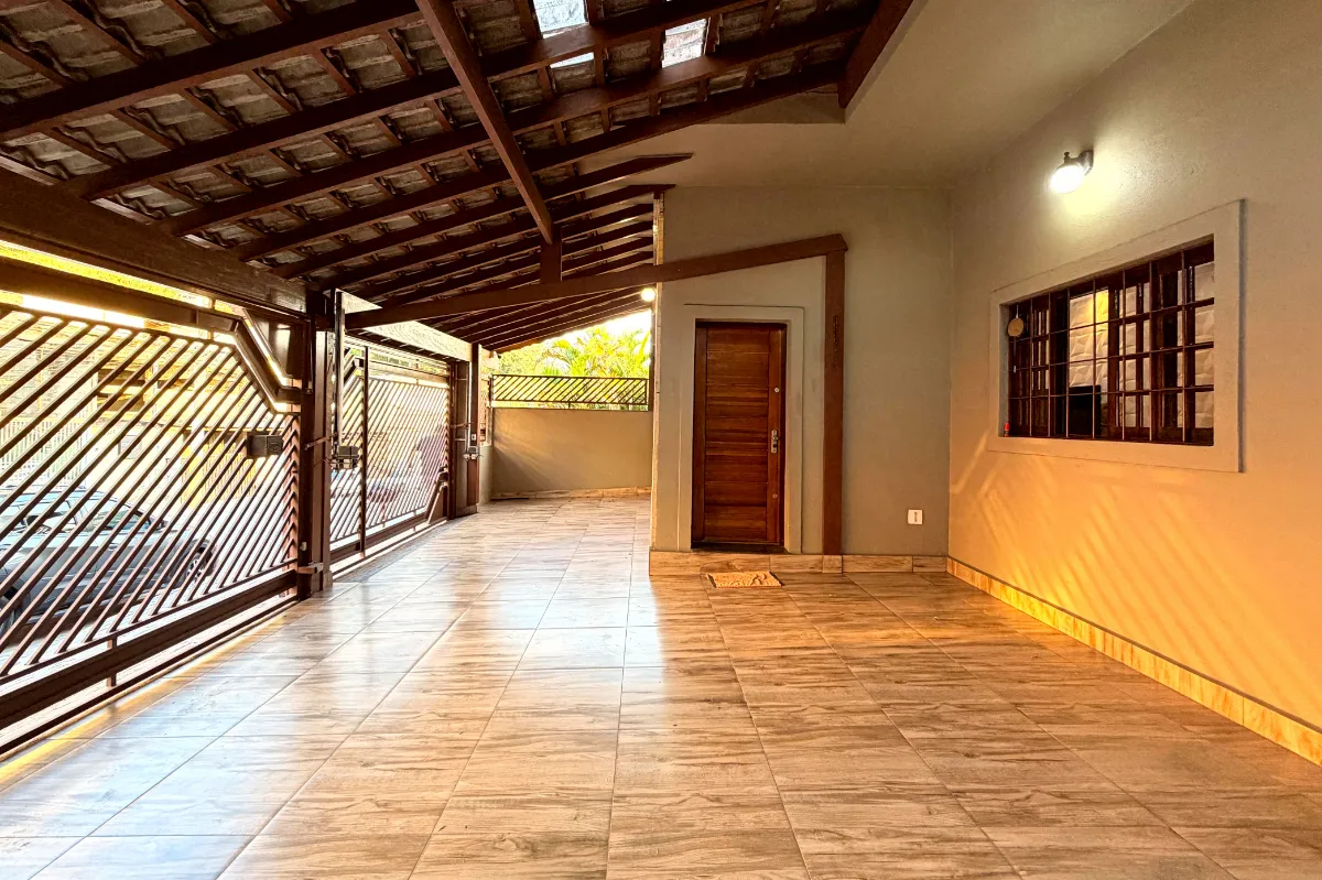 Imagem Casa de vila para venda em Centro com 4 quartos, sendo 2 suítes, 257m2