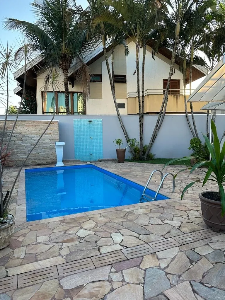 Imagem Casa à venda 4 Quartos, 2 Suites, 4 Vagas, 560M², Taubaté Village, Taubaté - SP | Condominio Taubaté Village