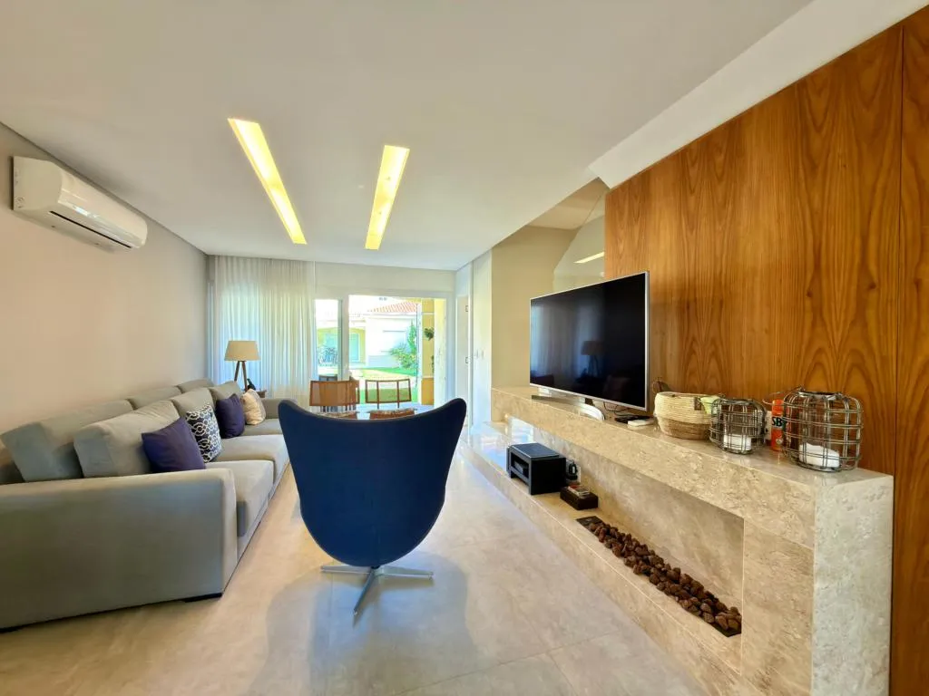Imagem Casa em Condominio 4 Dormitórios - Bairro Marina