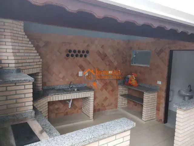 Imagem Sobrado com 4 dormitórios à venda, 309 m² por R$ 1.500.000,00 - Centro - Arujá/SP