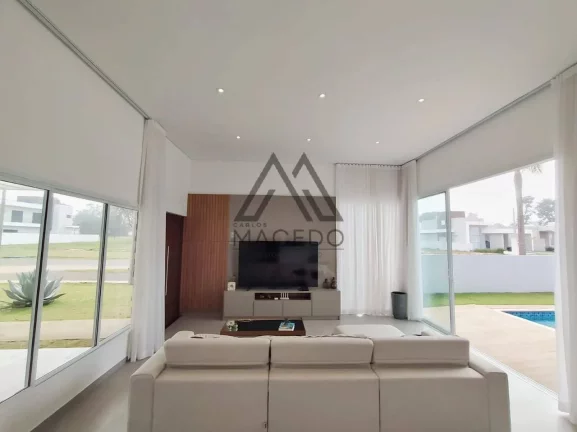 Imagem Encantadora casa térrea no Ninho Verde II - Aceita Financiamento