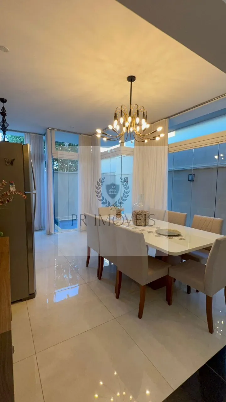 Foto do imóvel Imperdível: Casa à venda em Araraquara-SP, 3 quartos, 3 suítes, 2 salas, 5 banheiros, 2 vagas, 210,75m² - Condomínio Quinta das Tipuanas.
