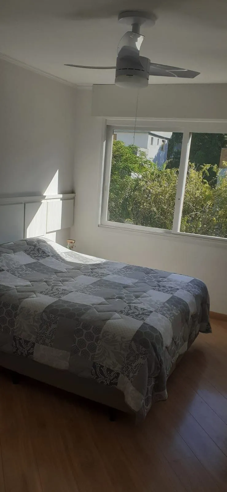 Imagem Apartamento de 2 dormitorios á venda no Bairro Cristal - Porto Alegre