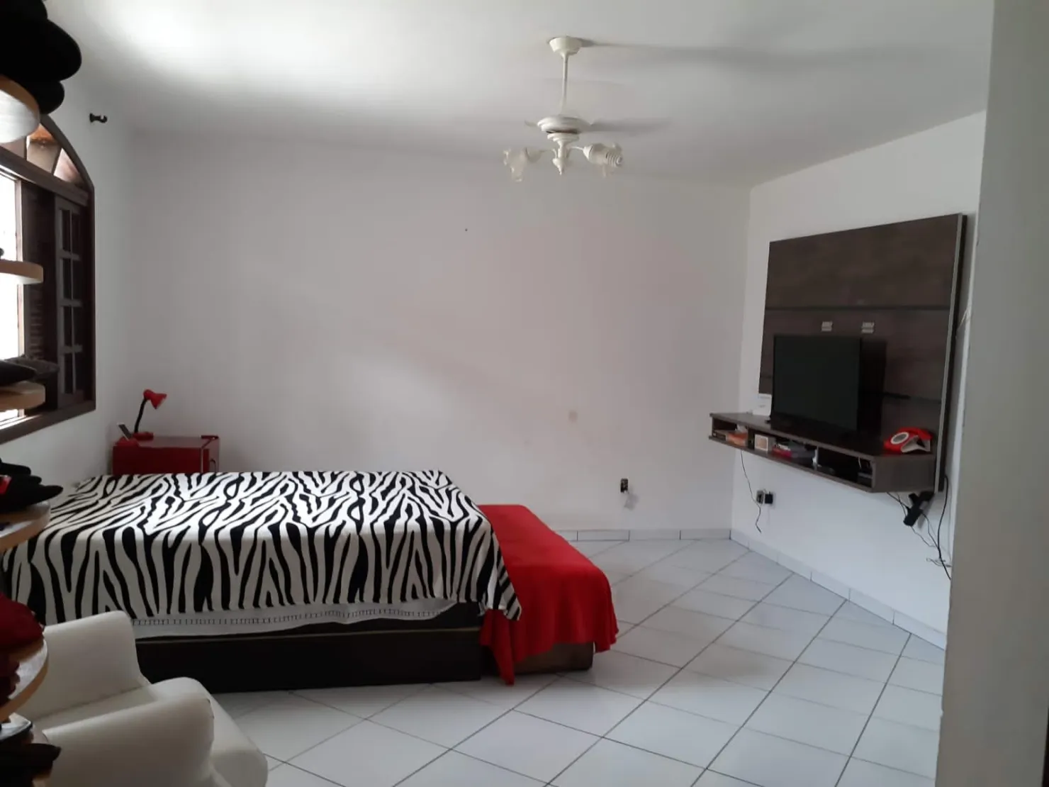 Imagem Casa à venda 4 Quartos, 2 Suites, 2 Vagas, 250M², Jardim Yassuda, Pindamonhangaba - SP