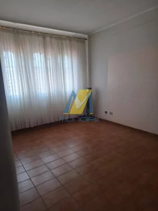 Imagem Sobrado Espaçoso com 300m², 4 Dorms, Edícula e 4 Vagas