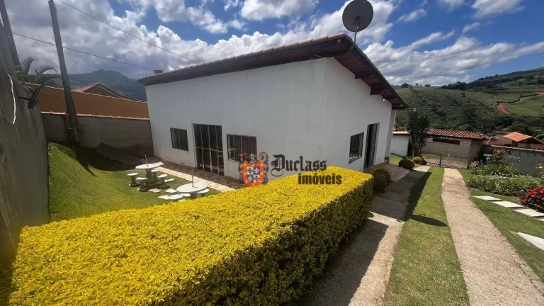 Imagem Chácara com 3 dormitórios à venda, 1300 m² por R$ 650.000 - Das Areias - Itapeva/MG