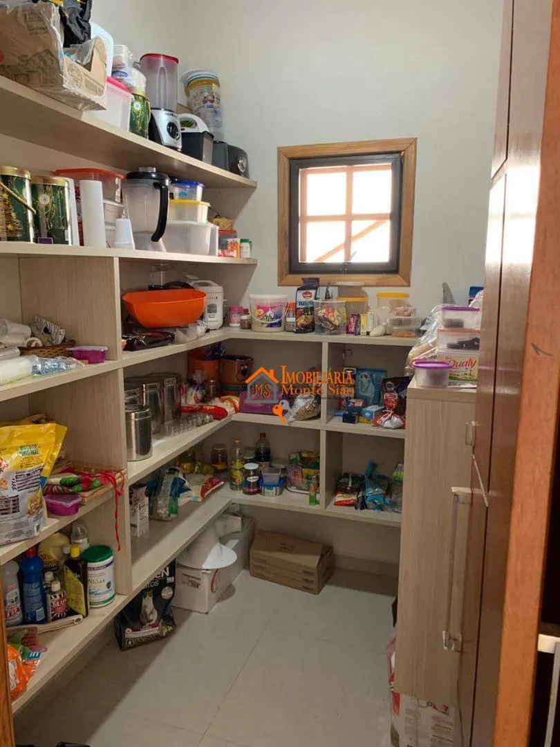 Imagem Casa com 4 dormitórios à venda, 300 m² por R$ 2.500.000,00 - Fazenda Velha - Arujá/SP