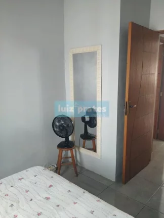 Imagem Ótima casa térrea, pátio grande, toda murada, portão acionamento eletrônico