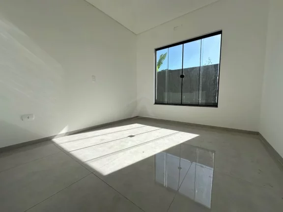 Imagem CASA COM PISCINA, 1 SUÍTE + 2 QUARTOS, BAL PRINCESA DO MAR