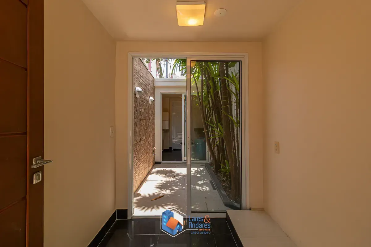 Imagem Casa para venda em Mirandópolis com 4 quartos, sendo 4 suítes, 405m²