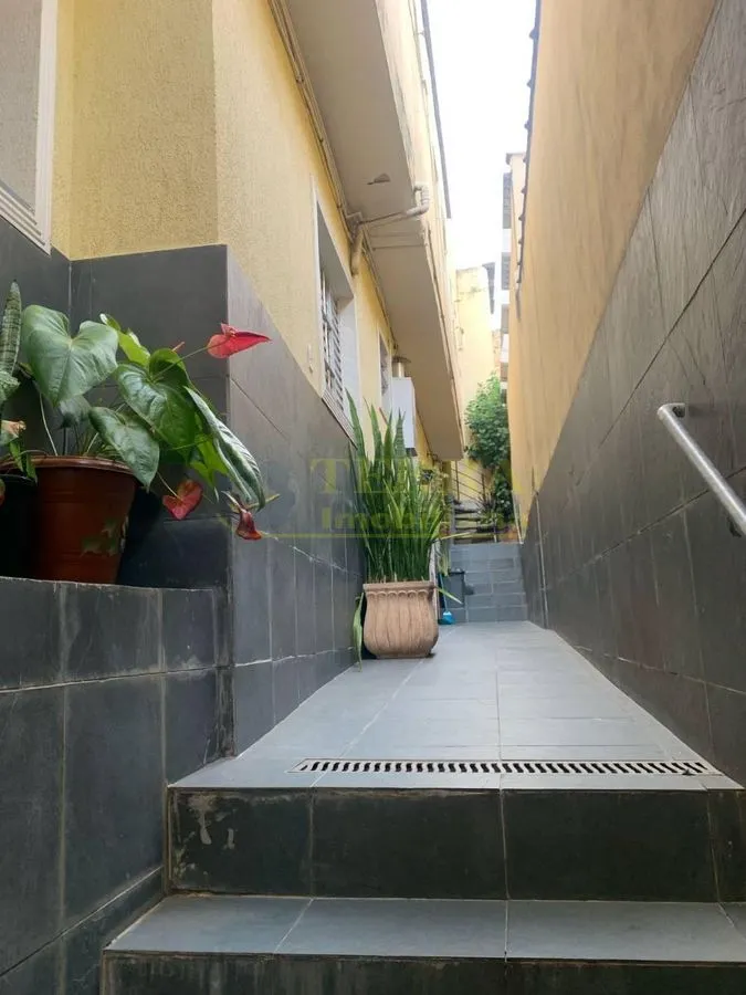 Imagem Terreno com 2 Casas, 6 Dormitórios à Venda - Jardim Roberto, Osasco/SP