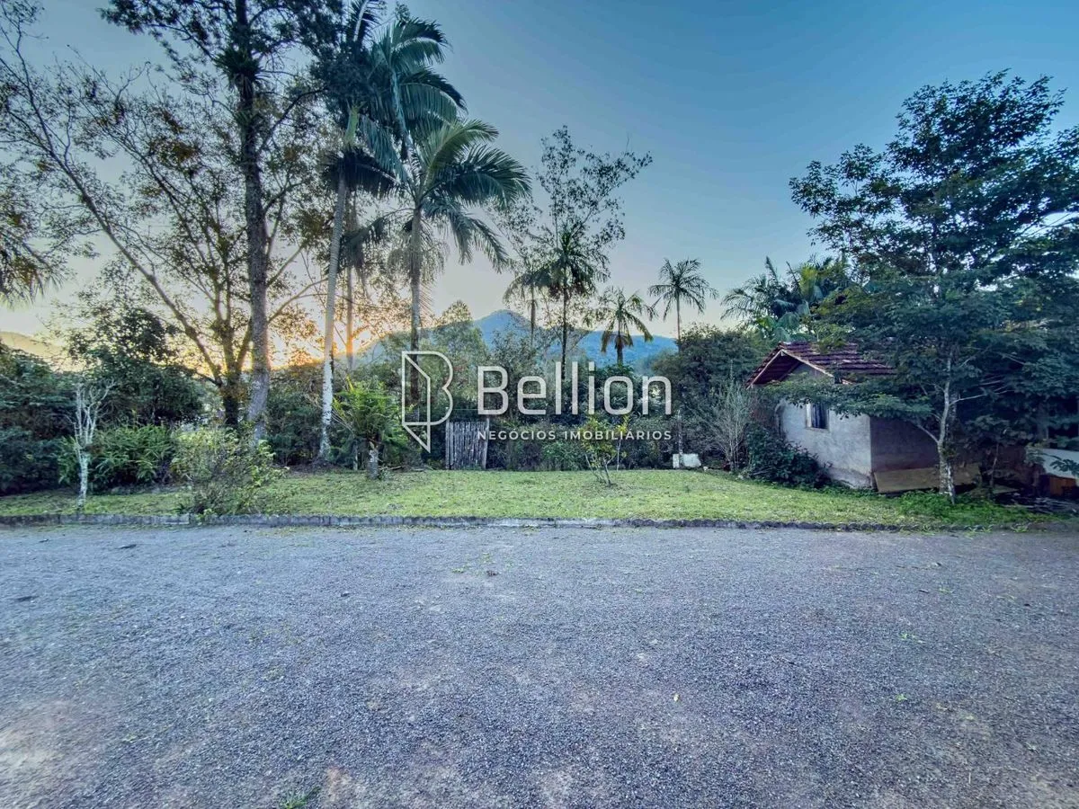Imagem Casa 2 quartos em Rodeio 12, SC: Amplo terreno de 1017m² com edícula e rancho