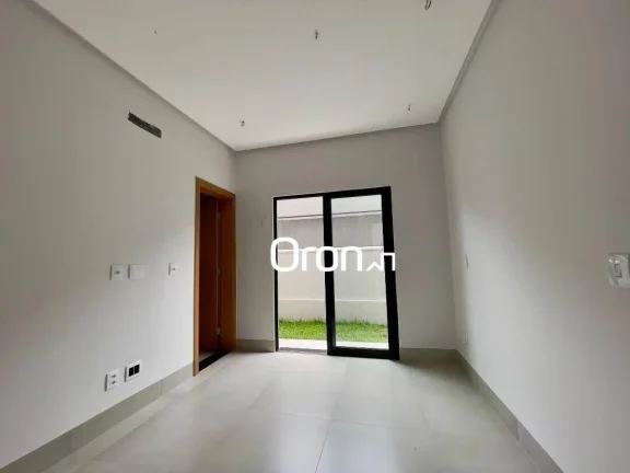 Imagem Sobrado com 4 dormitórios à venda, 230 m² por R$ 1.590.000,00 - Jardins Barcelona - Senador Canedo/GO
