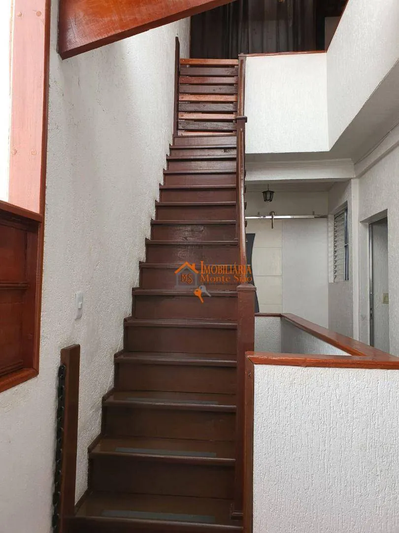 Imagem Sobrado com 3 dormitórios à venda, 290 m² por R$ 970.000,00 - Jardim Divinolândia - Guarulhos/SP